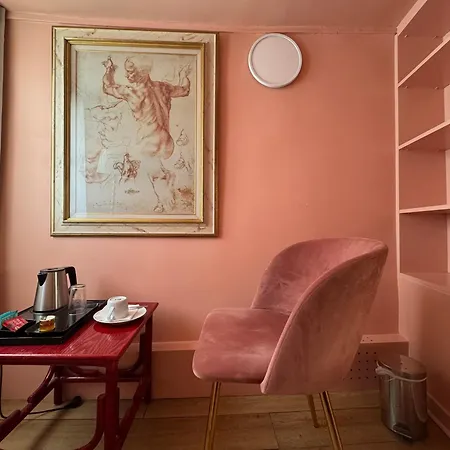 Hotel Petit Saint-honoré Parigi