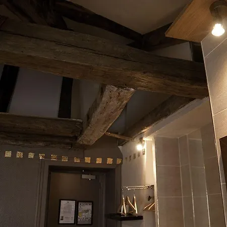 Hotel Petit Saint-honoré Parigi