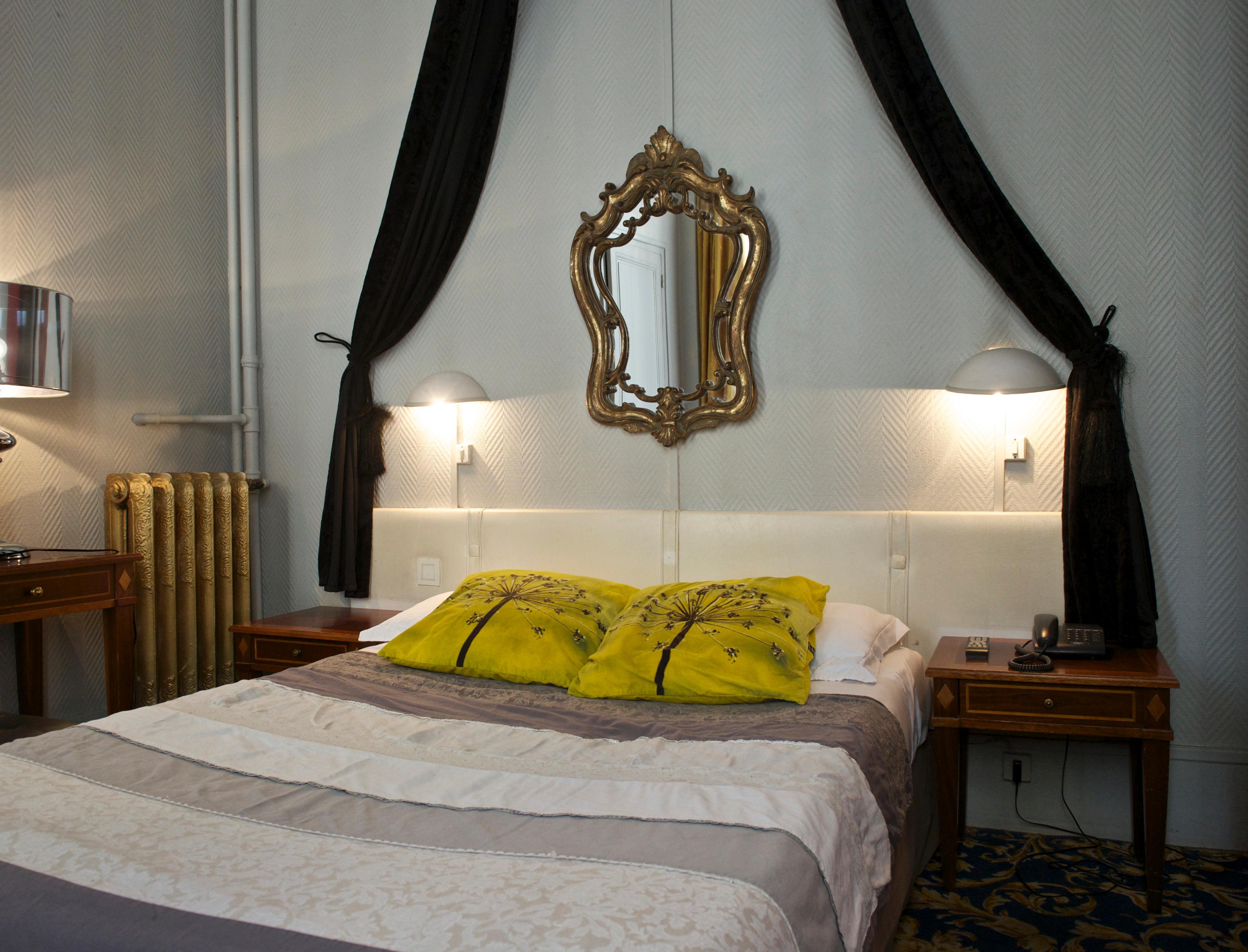 Hotel Petit Saint-honoré Parigi