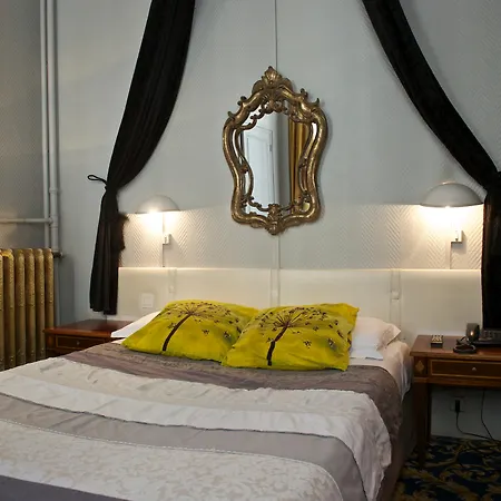 Hotel Petit Saint-honore Paris
